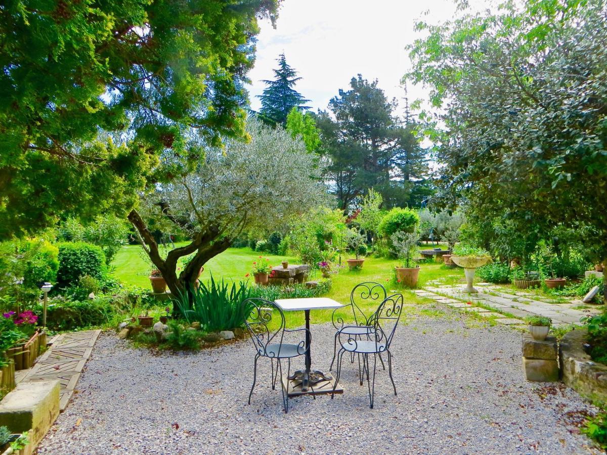 Villa Le Vieux Pont Carpentras Exterior foto